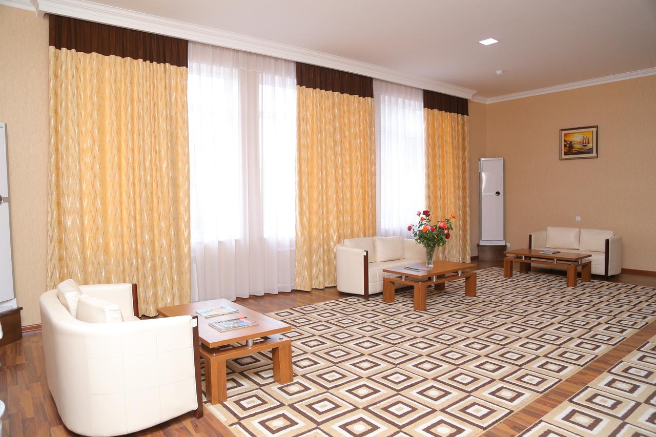 Sipehr Hotel Chkalovsk Eksteriør billede